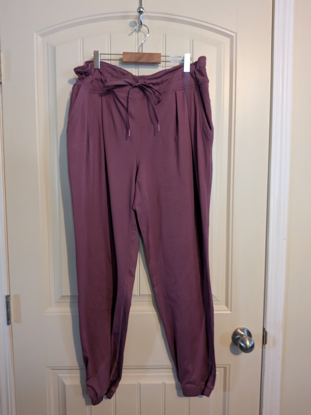 4/$45 - NWOT Drawstring Jogger Pants With Pockets